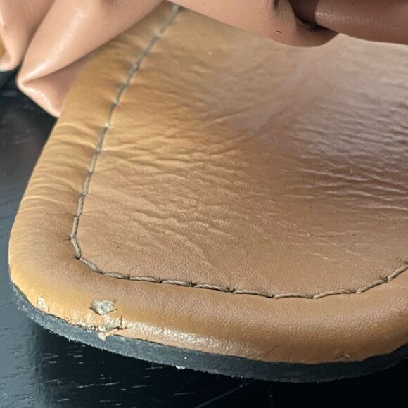 Sole Mates Pale Pink Knotted Slip On Flats with Square Toe (Size: 8) - Picture 8 of 10